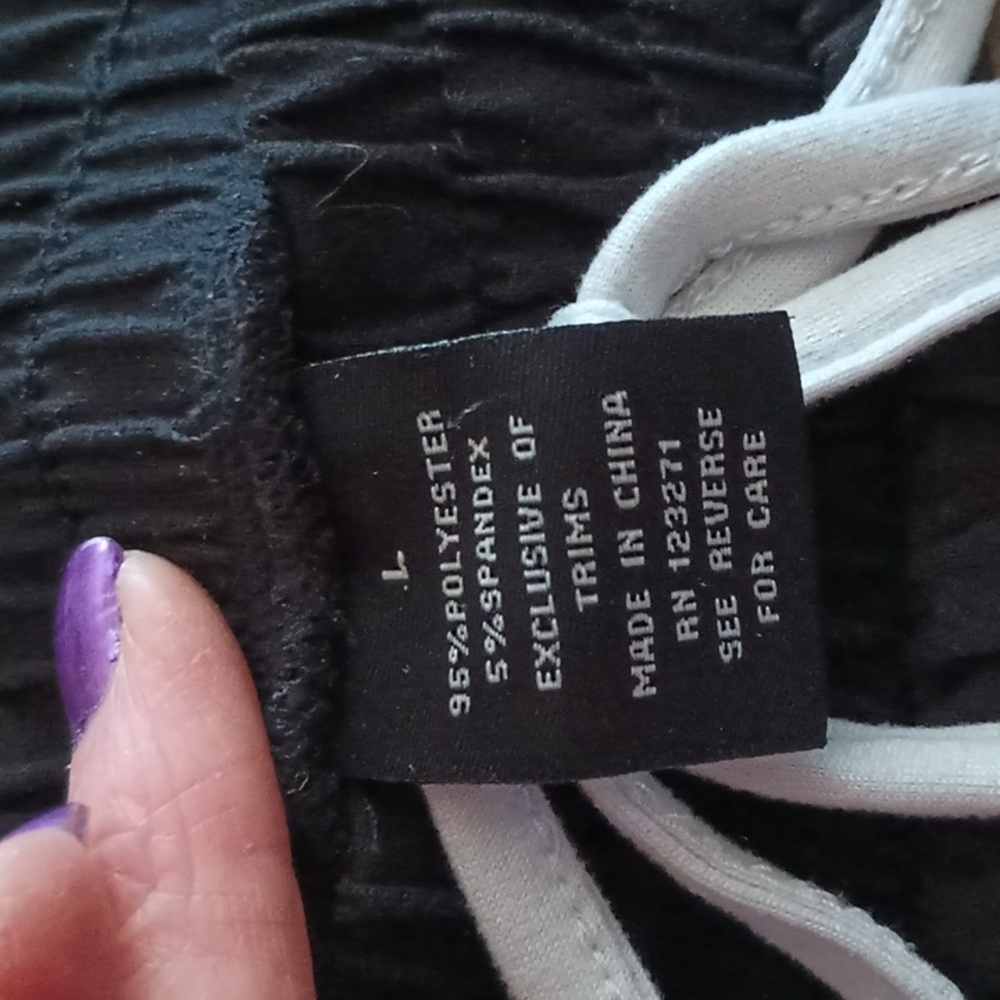 Shorts - Picture 5 of 5
